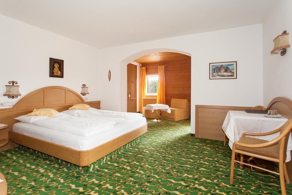 Hotel Lichtenstern Soprabolzano Szoba fotó